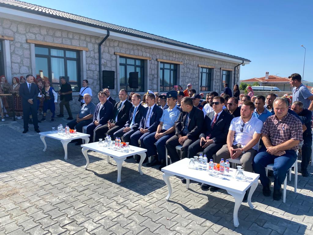 2023 – 2024 Eğitim Öğretim Yılı Ayvacık Yukarıköy İlkokulunda Düzenlenen Törenle Başladı
